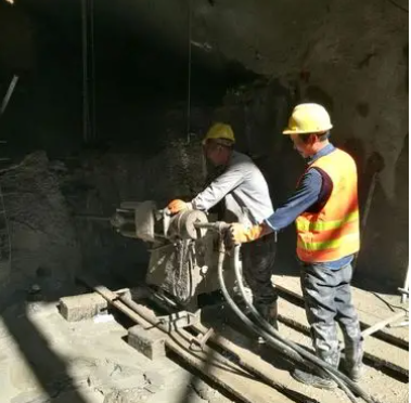 格尔木水下抗分散灌浆料特点 水下不分散注浆料介绍