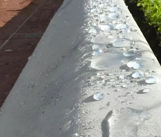 格尔木硅烷浸渍涂料在混凝土保护中的应用