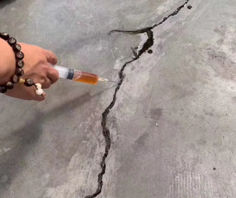 格尔木混凝土裂缝修补技术详解​